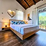 Villa Claire Corfu - 10-Acre Private Pool Villa With Guesthouse Villa