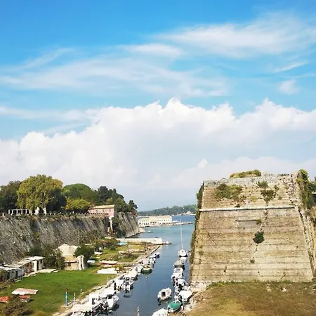 Villa Villa Claire Corfu - 10-Acre Private Pool Villa With Guesthouse Achilleion