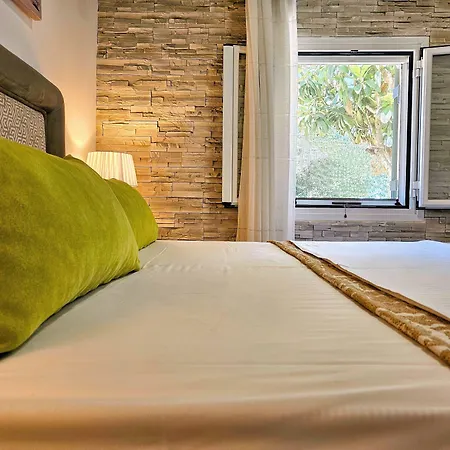 Villa Claire Corfu - Private Pool Villa & Guesthouse Near Old Town - Available 2026 Villa Achílleion