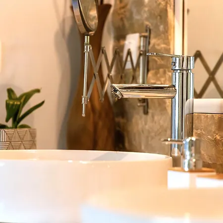 Villa Claire Corfu - Private Pool Villa & Guesthouse Near Old Town - Available 2026 *