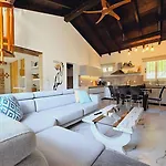Villa Claire Corfu - 10-Acre Private Pool Villa With Guesthouse Villa *