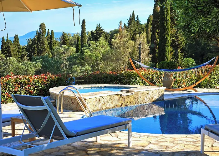 Villa Villa Claire Corfu - 10-Acre Private Pool Villa With Guesthouse *