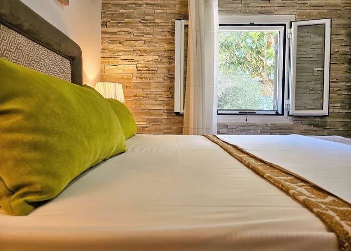 Villa Claire Corfu - 10-Acre Private Pool Villa With Guesthouse Villa Achílleion